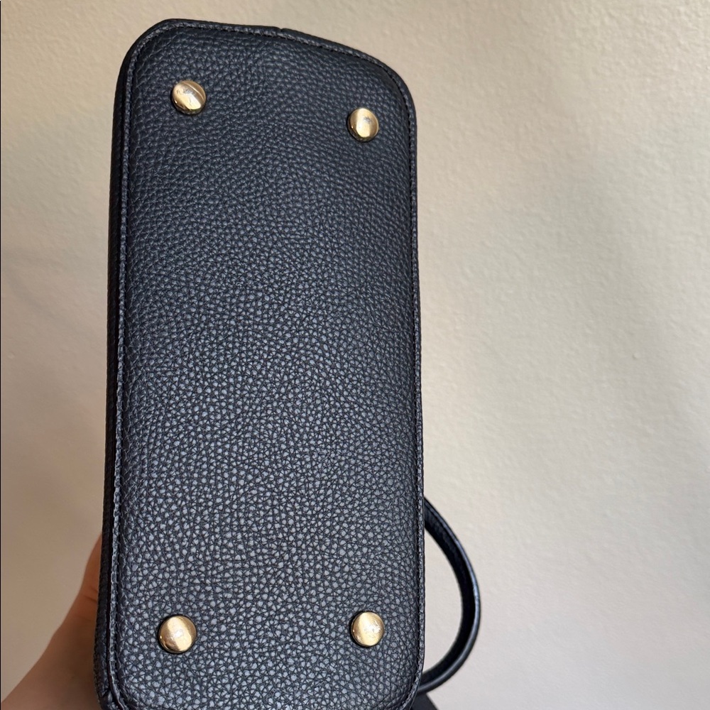 Angela Roi Elegant Black Vegan Leather Cher Bag - Picture 3 of 4